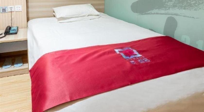 Hotel Pai Hotel-shanghai Railway Station 2*